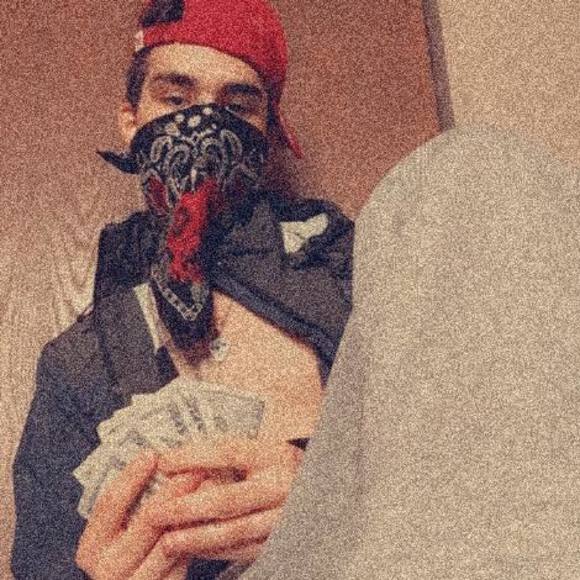 Meet your Posher, Isaac - Picture 1 of 1